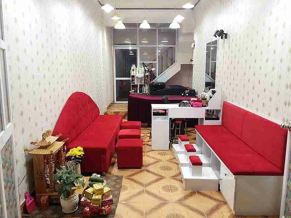 Bàn Nails Gỗ Sơn Hải Phòng.